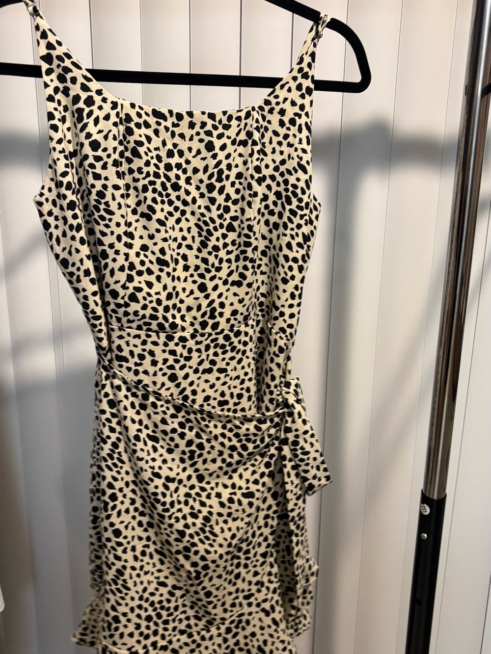 Source Unknown Black and Cream Spotted Midi Tie-Waist Dress